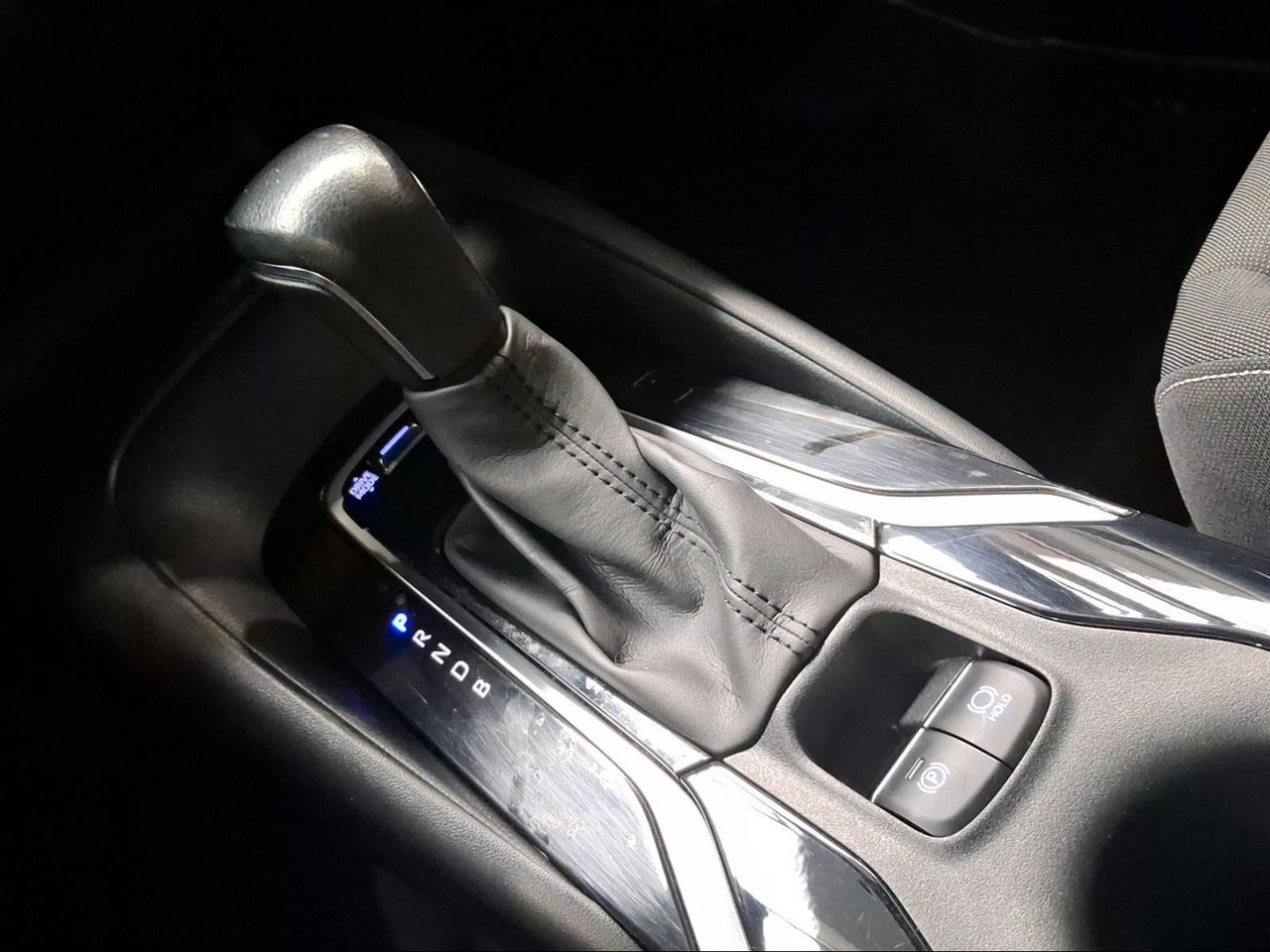 Toyota Corolla 1.8 125H ACTIVE TECH E-CVT  - Foto 24