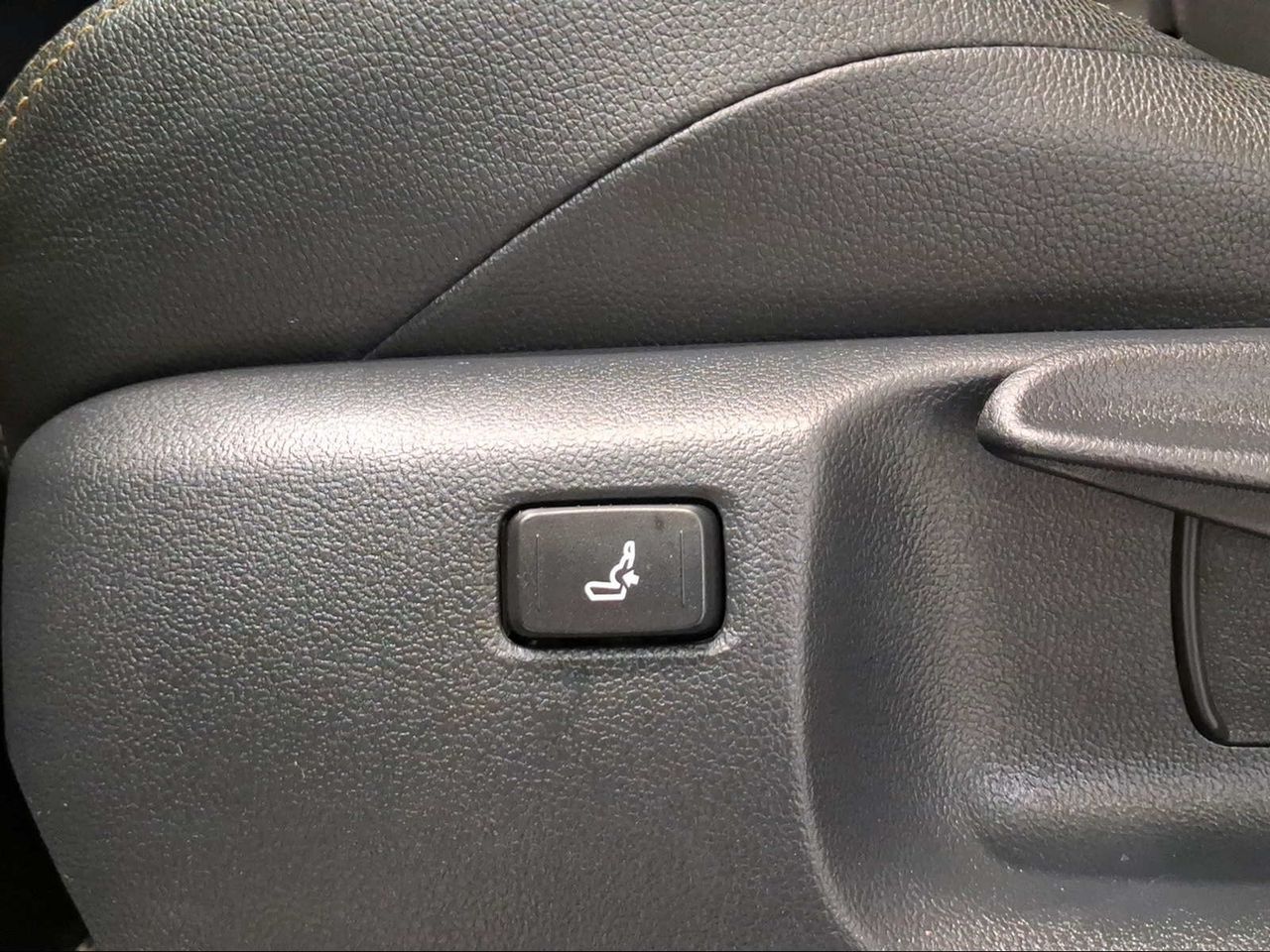 Toyota Yaris Cross 1.5 120H Adventure  - Foto 25