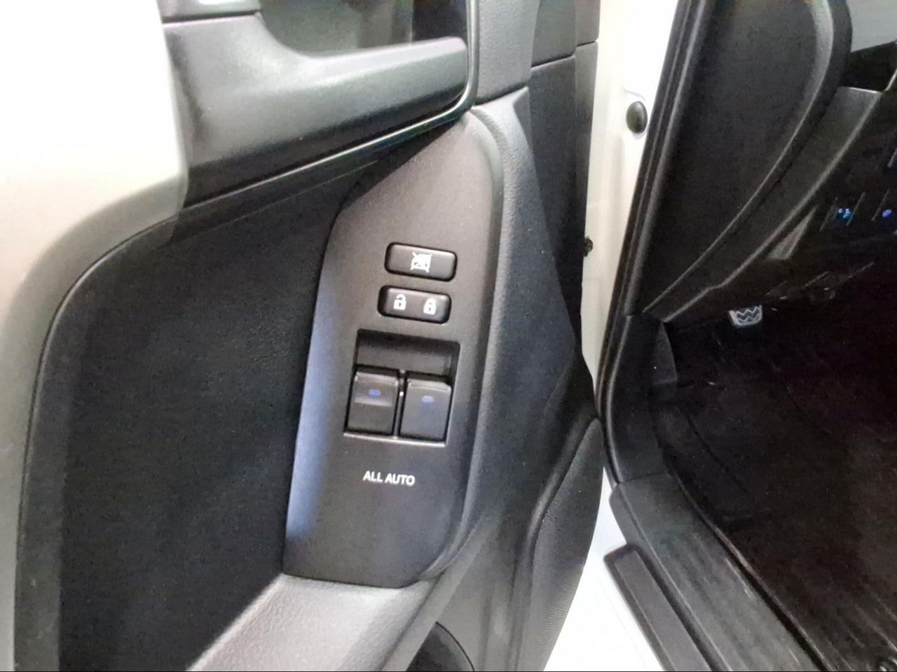 Toyota Land Cruiser 2.8 D-4D GX  - Foto 23