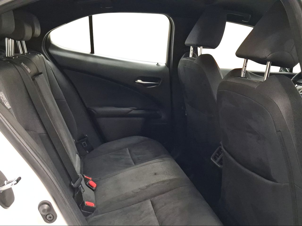 Lexus UX 2.0 250h Premium  - Foto 8