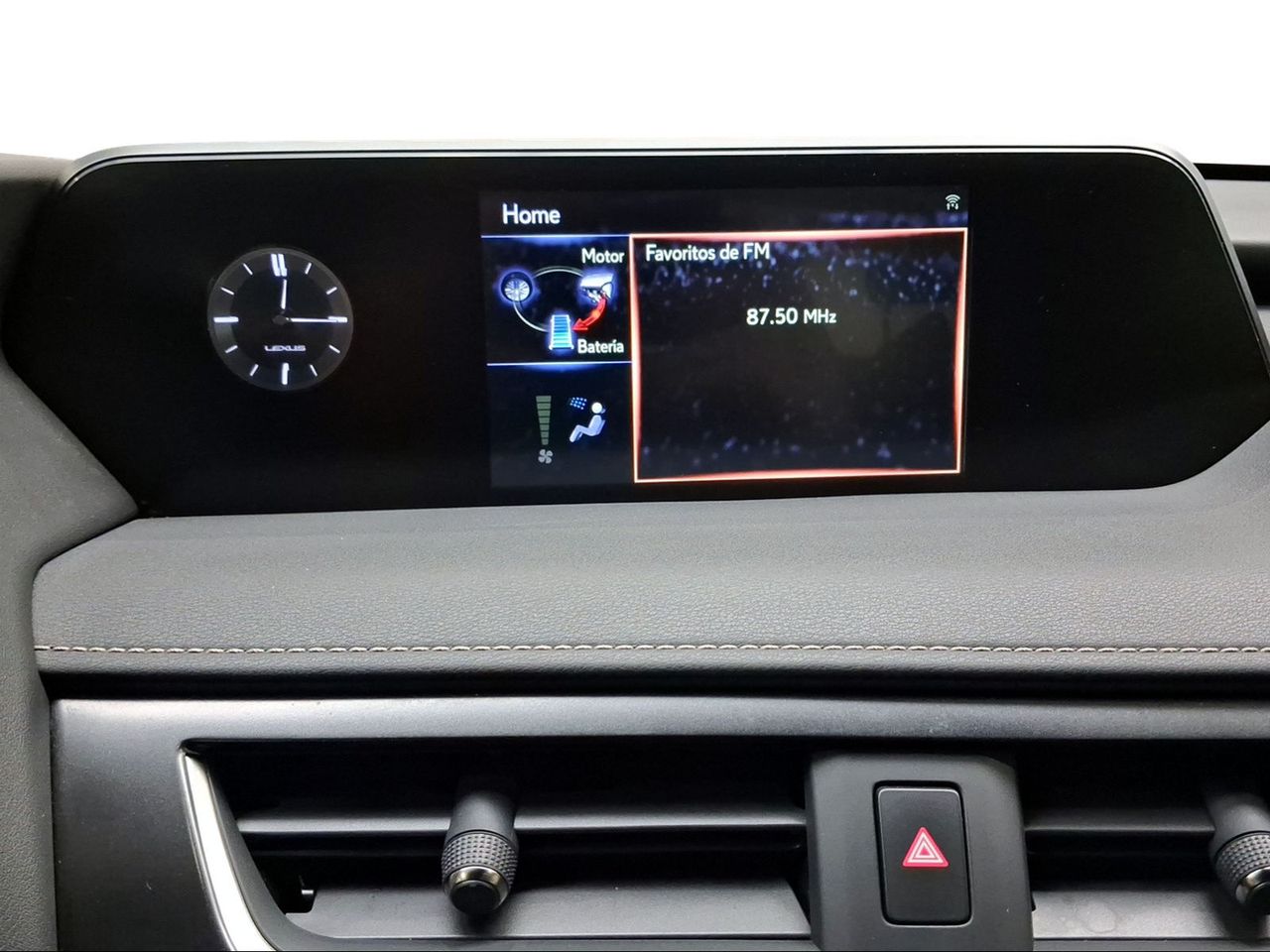 Lexus UX 2.0 250h Premium  - Foto 13