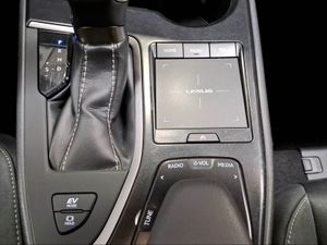 Lexus UX 2.0 250h Premium  - Foto 14