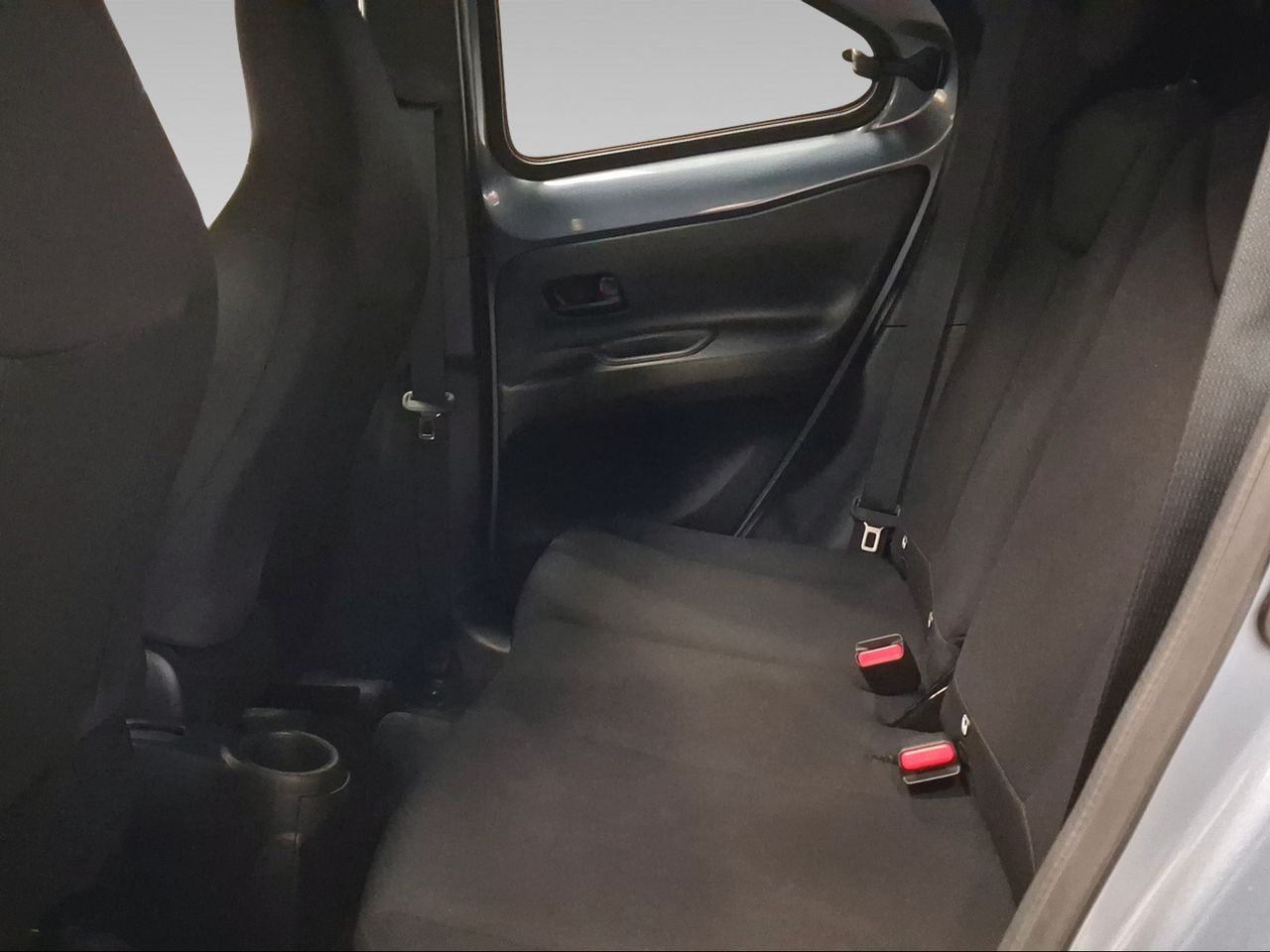 Toyota Aygo X Cross 1.0 VVT-I 72CV Play  - Foto 12