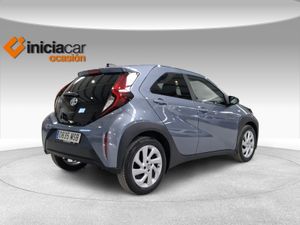 Toyota Aygo X Cross 1.0 VVT-I 72CV Play  - Foto 19