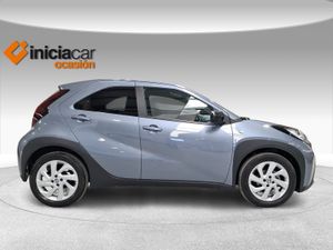 Toyota Aygo X Cross 1.0 VVT-I 72CV Play  - Foto 18