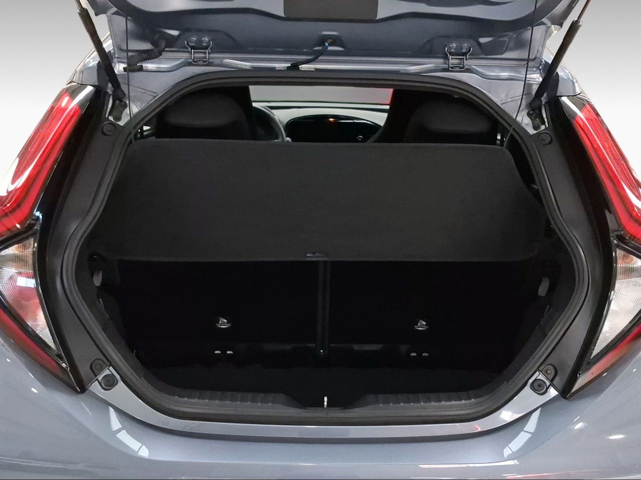 Toyota Aygo X Cross 1.0 VVT-I 72CV Play  - Foto 11