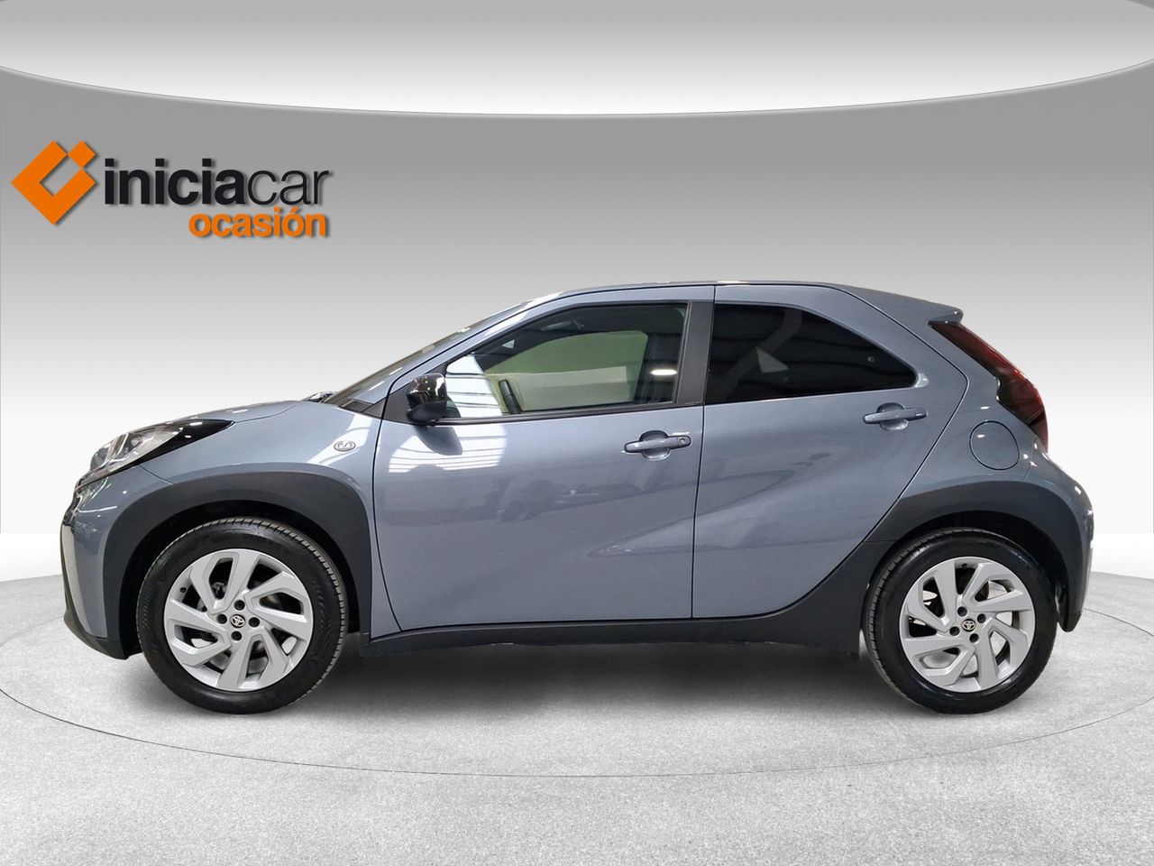 Toyota Aygo X Cross 1.0 VVT-I 72CV Play  - Foto 4