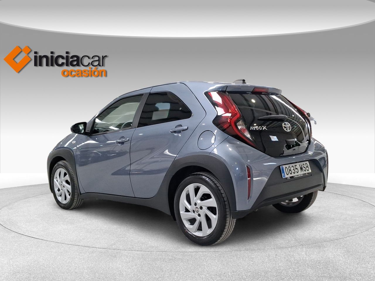 Toyota Aygo X Cross 1.0 VVT-I 72CV Play  - Foto 3