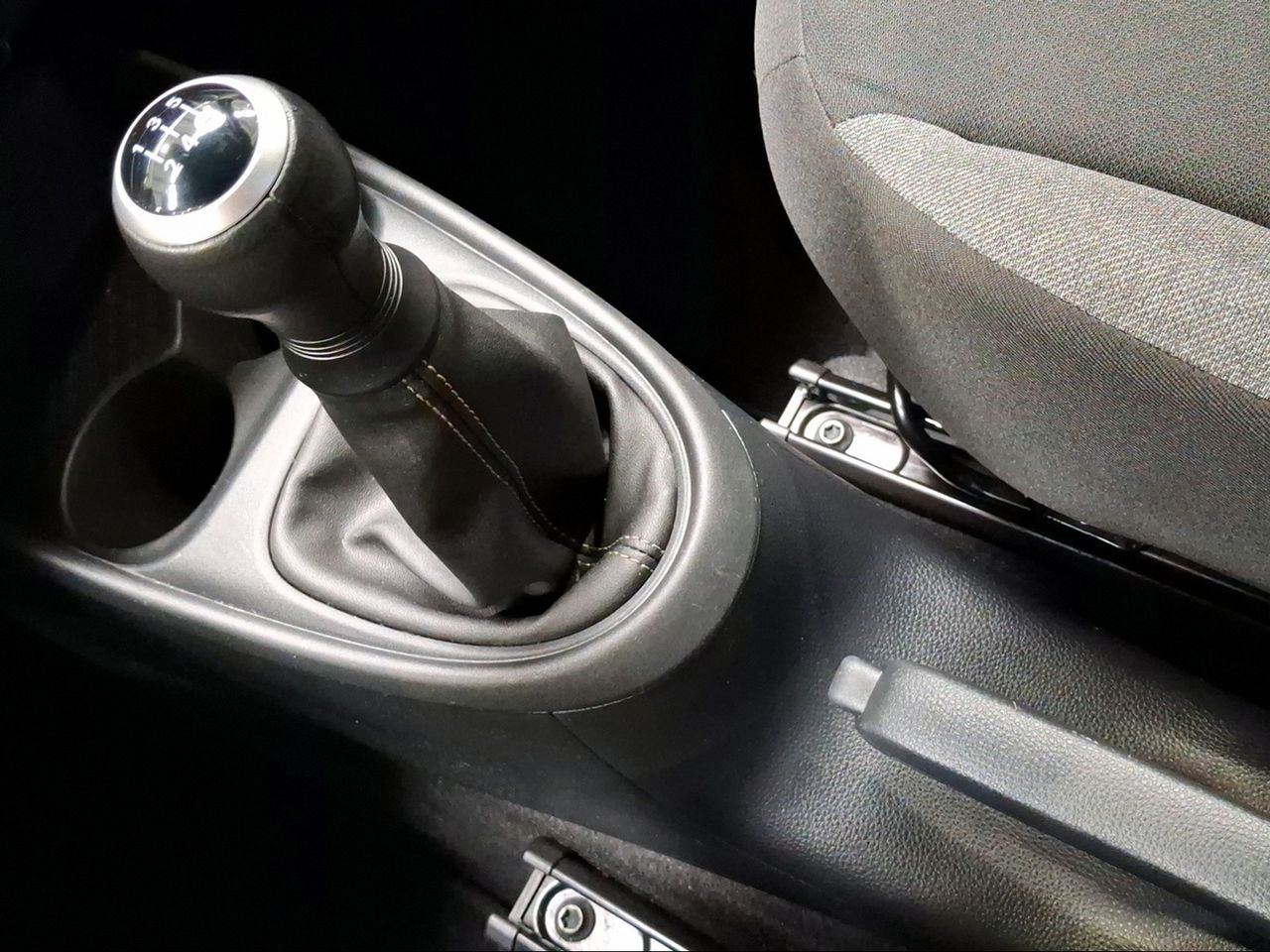 Toyota Aygo X Cross 1.0 VVT-I 72CV Play  - Foto 23