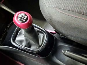 Toyota Aygo 1.0 70 x-cite  - Foto 22