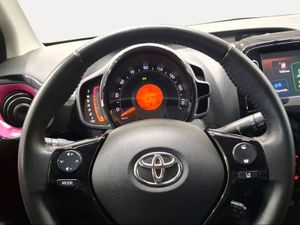 Toyota Aygo 1.0 70 x-cite  - Foto 14
