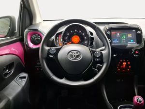 Toyota Aygo 1.0 70 x-cite  - Foto 10