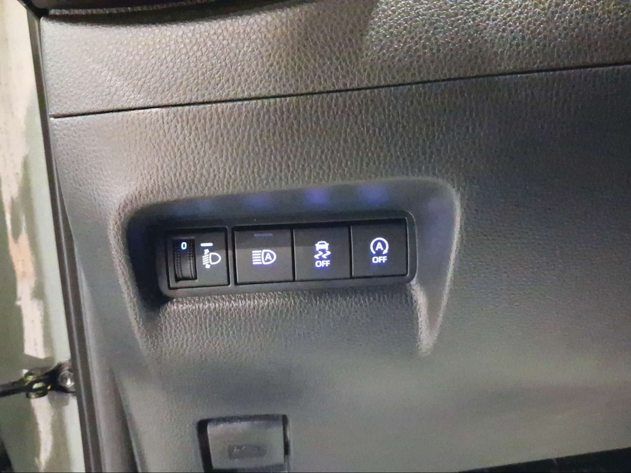 Toyota Aygo X Cross 1.0 VVT-I 72CV Like  - Foto 21