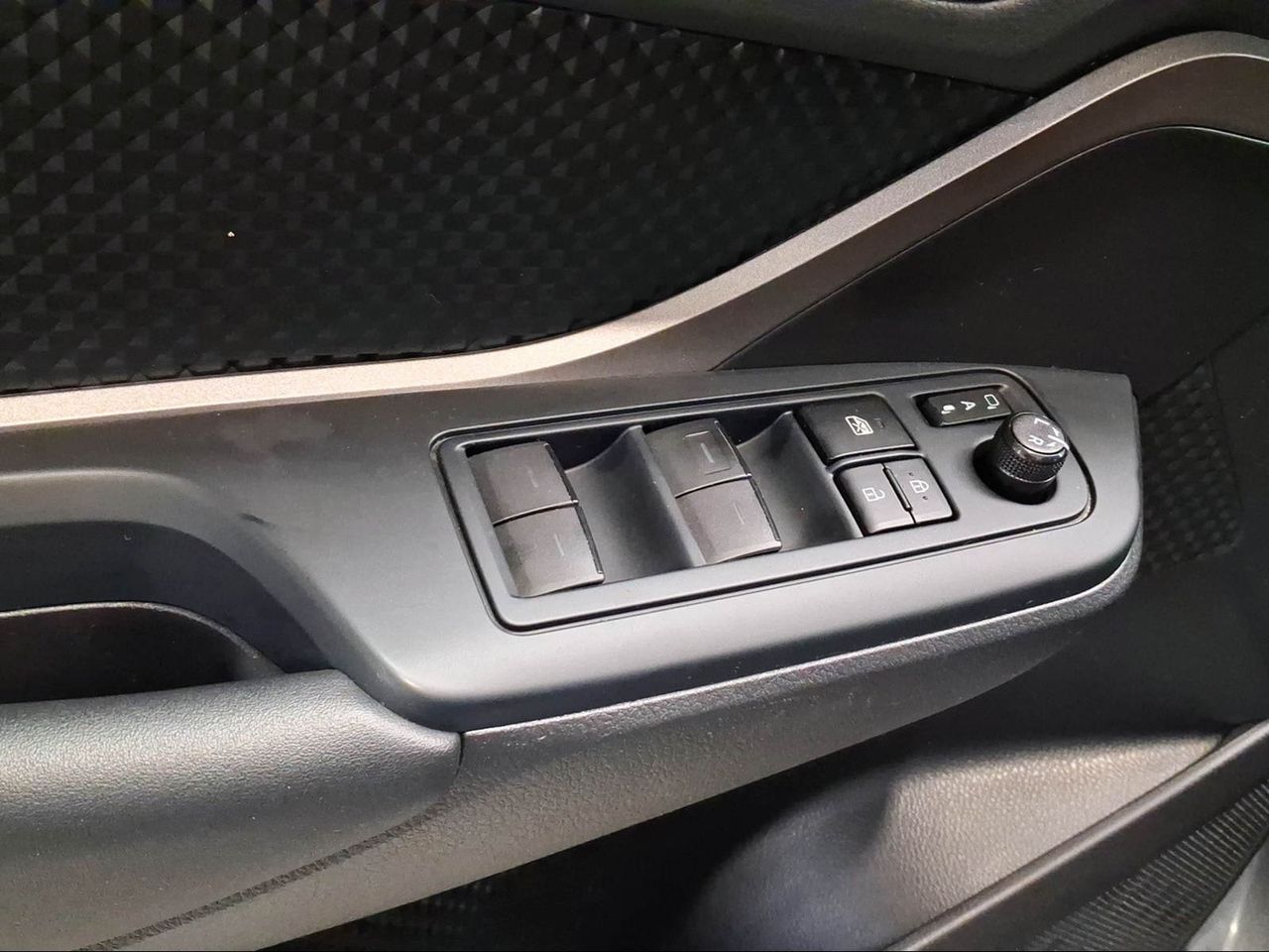 Toyota C-HR 1.8 125H Active  - Foto 23