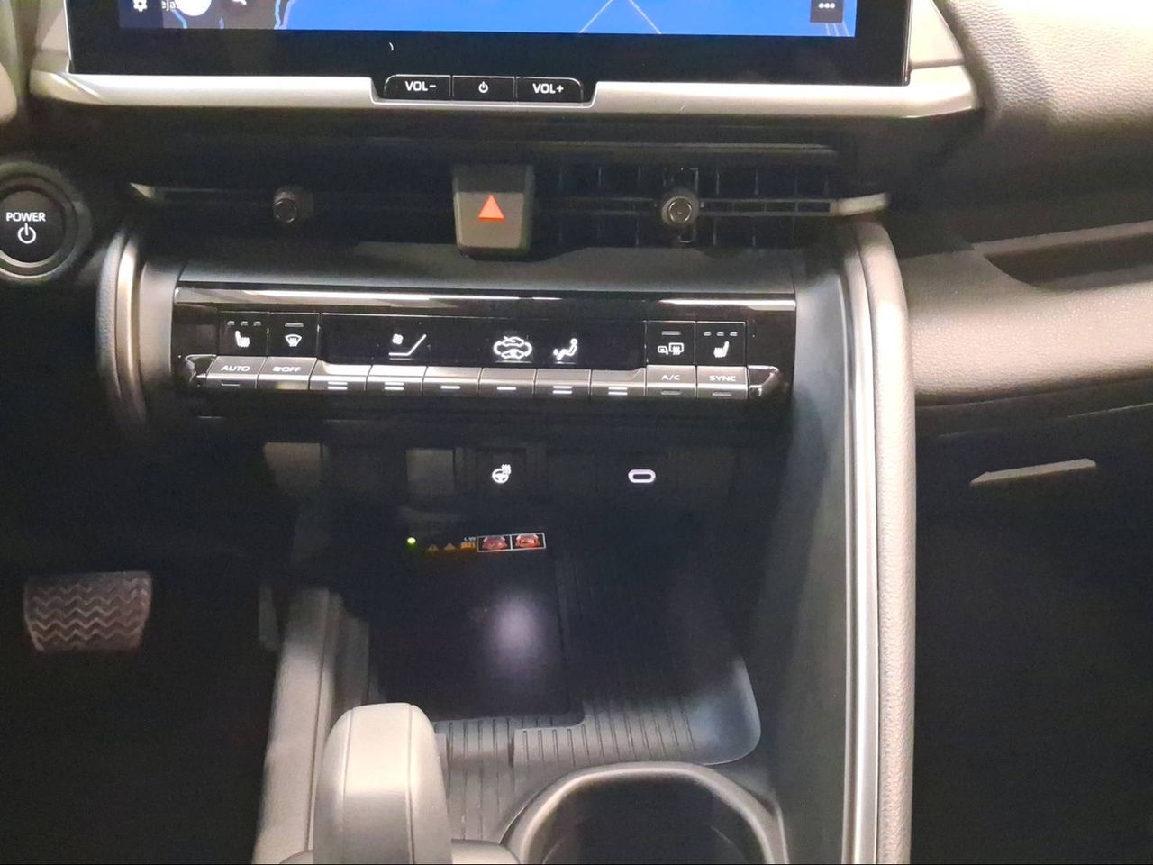 Toyota C-HR 2.0 220PH Advance  - Foto 22