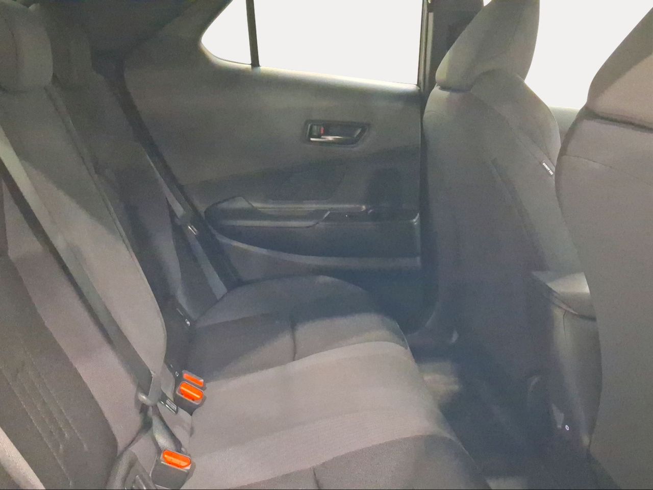 Toyota C-HR 2.0 220PH Advance  - Foto 9