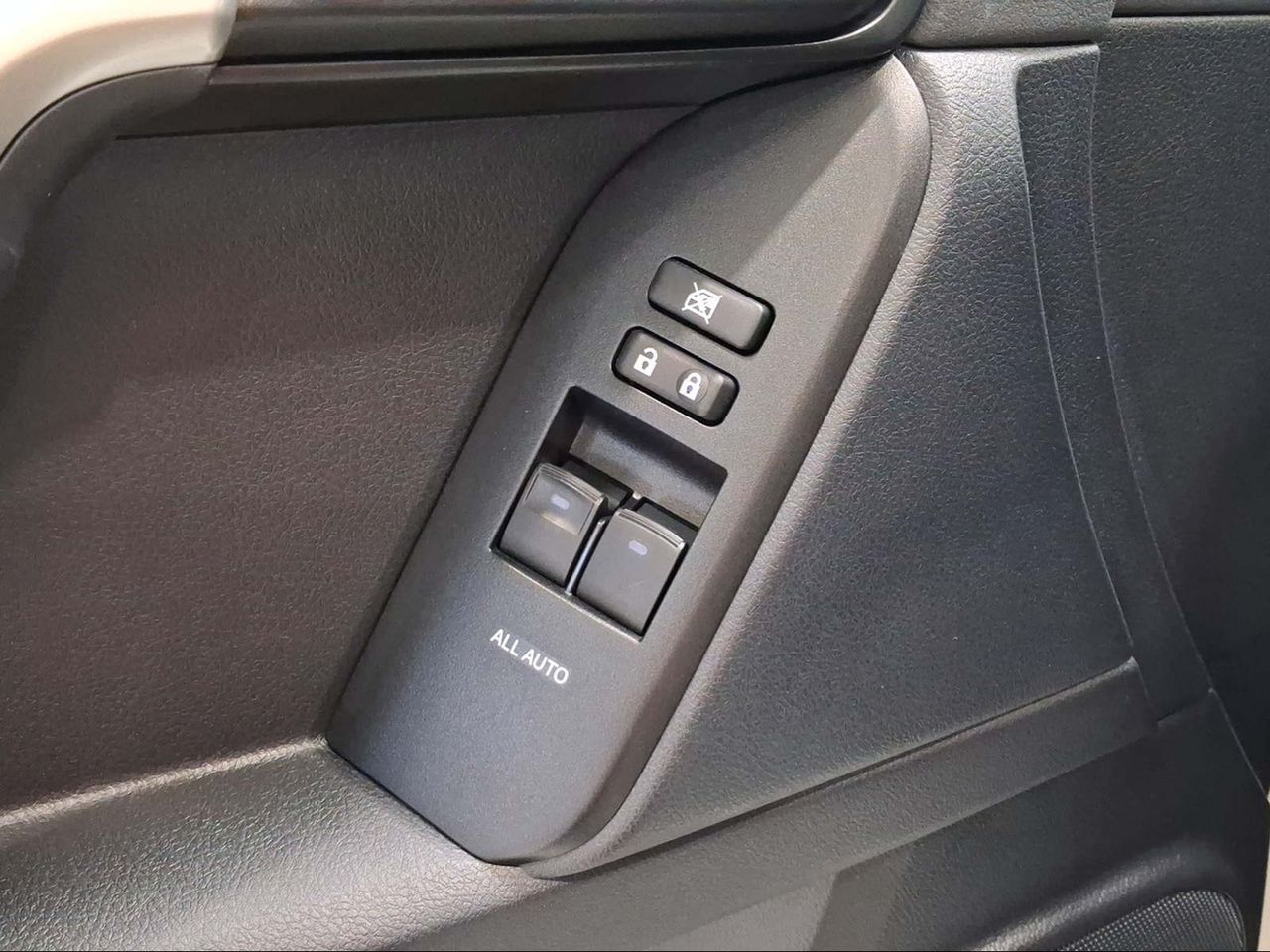 Toyota Land Cruiser 2.8 D-4D GX  - Foto 23