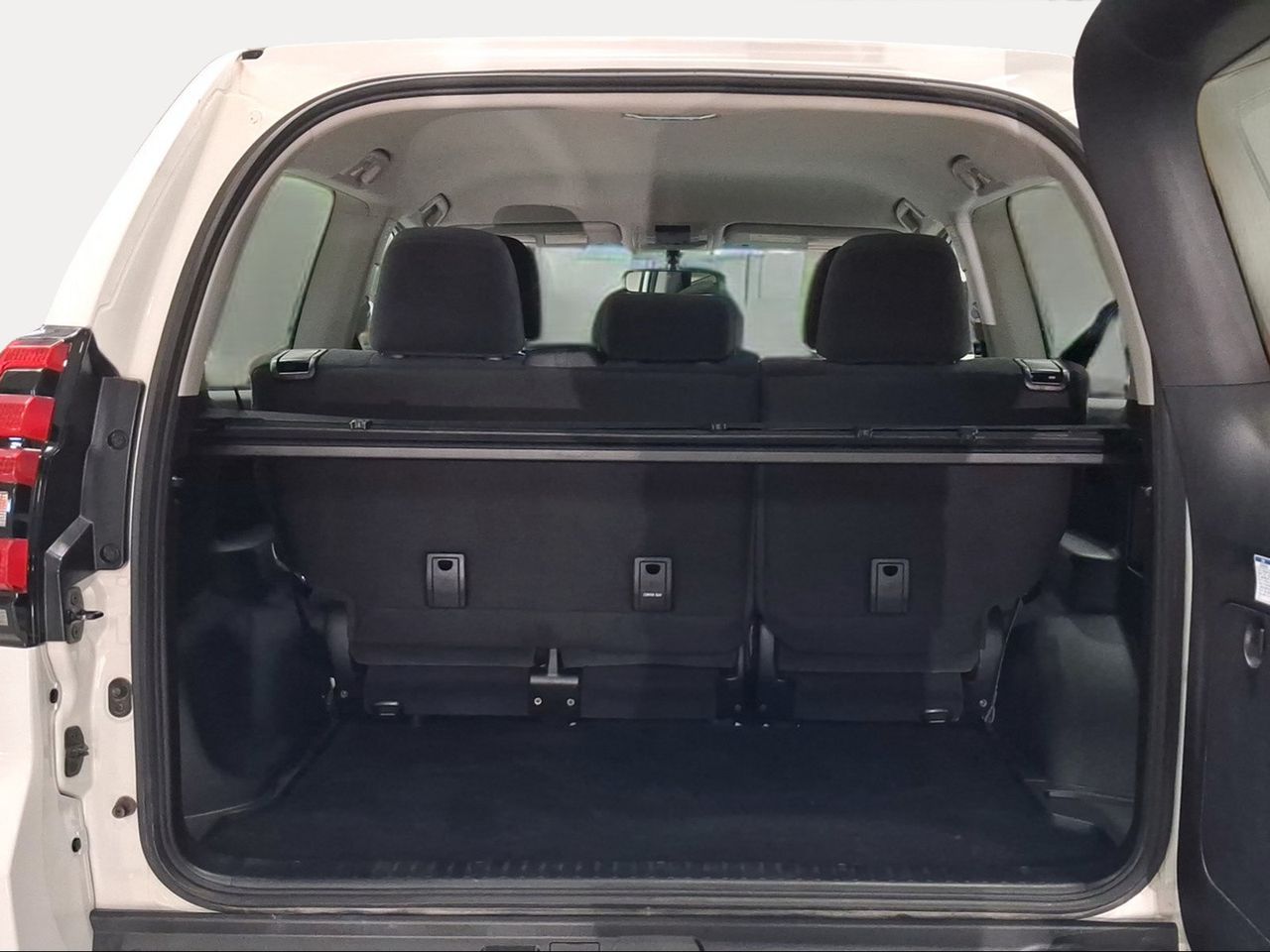 Toyota Land Cruiser 2.8 D-4D GX  - Foto 11