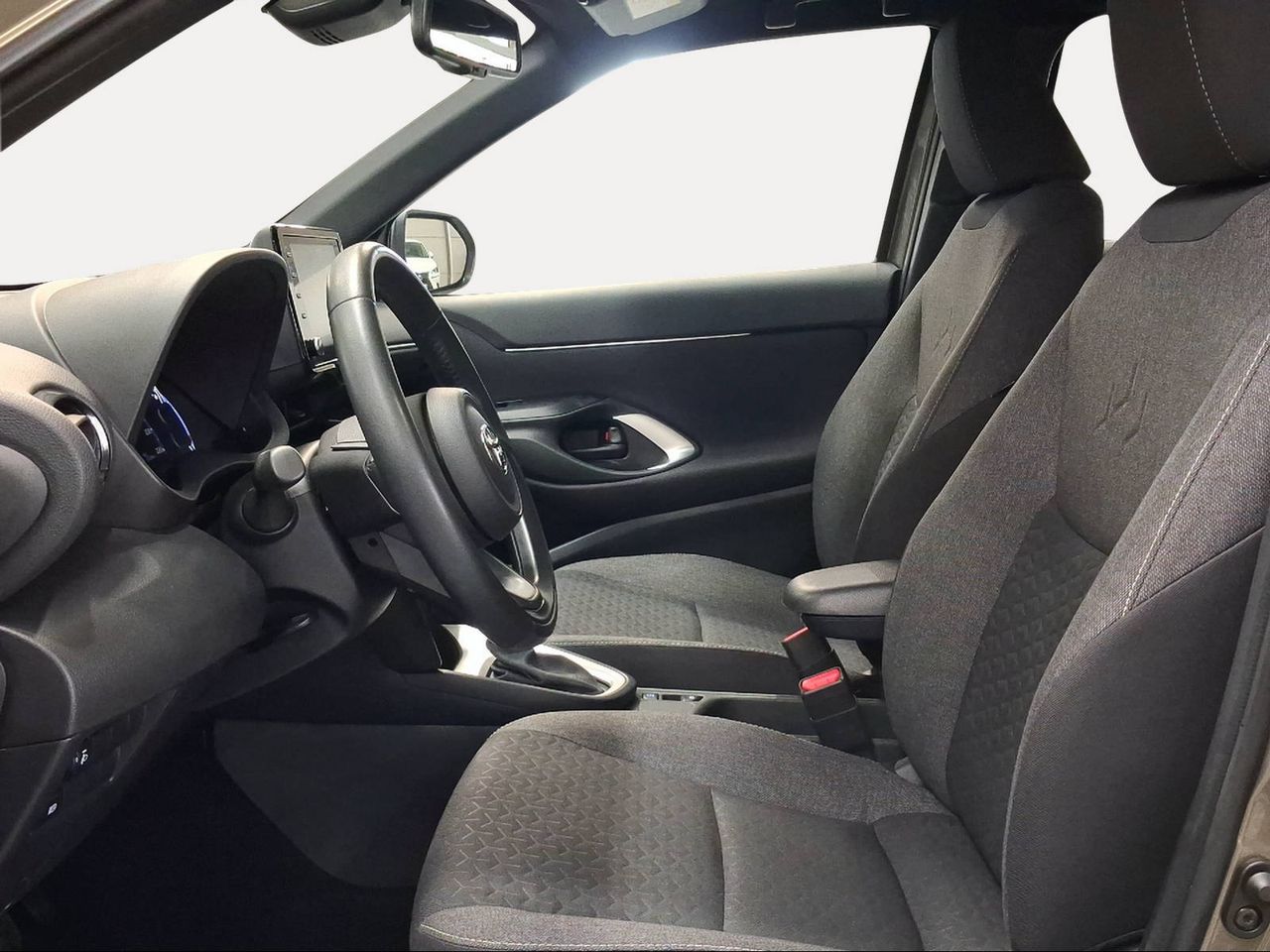 Toyota Yaris Cross 1.5 120H Active Tech  - Foto 13