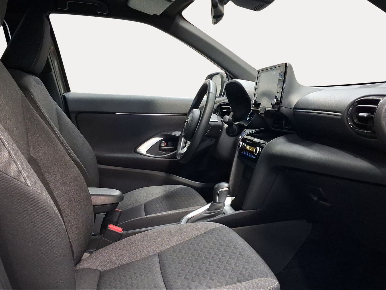 Toyota Yaris Cross 1.5 120H Active Tech  - Foto 7