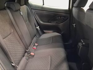 Toyota Yaris Cross 1.5 120H Active Tech  - Foto 8