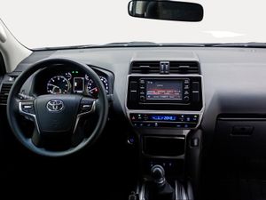 Toyota Land Cruiser 2.8 D-4D GX  - Foto 9