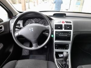 Peugeot 307 SW 1.6  - Foto 9