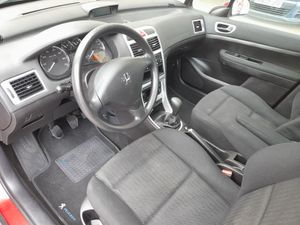 Peugeot 307 SW 1.6  - Foto 8