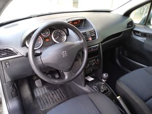 Peugeot 207 Sport 1.4 HDI 70  - Foto 9