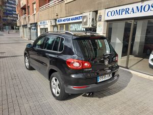 Volkswagen Tiguan 2.0 TDI 4M 140cv +Motion  - Foto 7