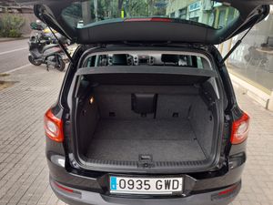 Volkswagen Tiguan 2.0 TDI 4M 140cv +Motion  - Foto 8