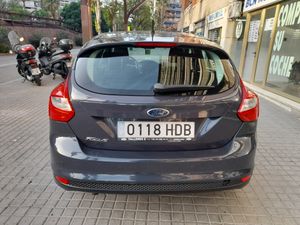 Ford Focus 1.6 TI-VCT 105cv Trend  - Foto 6