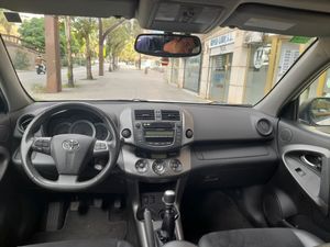 Toyota Rav4 2.2 D-4D Executive 4x4  - Foto 12