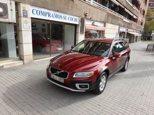 Volvo XC-70 2.4D Momentum Auto  - Foto 2