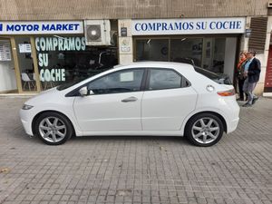 Honda Civic 1.8 i-VTEC Sport  - Foto 12