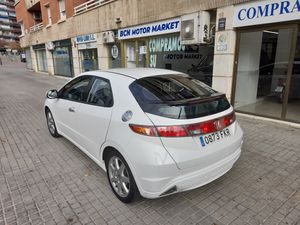 Honda Civic 1.8 i-VTEC Sport  - Foto 7