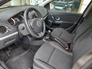 Renault Clio  Grand Tour Expression TCE100 eco2   - Foto 10