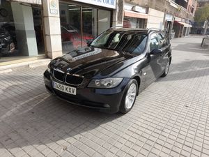 BMW Serie 3 320d Touring  - Foto 2