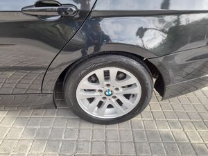 BMW Serie 3 320d Touring  - Foto 13