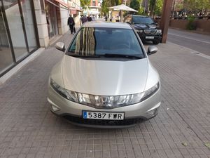 Honda Civic 1.8 i-VTEC Sport  - Foto 3