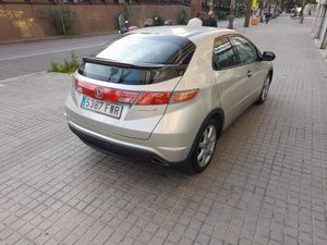 Honda Civic 1.8 i-VTEC Sport  - Foto 5