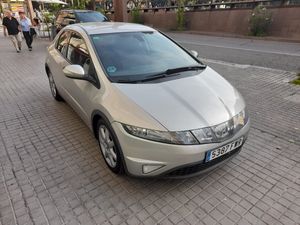 Honda Civic 1.8 i-VTEC Sport  - Foto 4