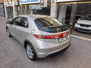 Honda Civic 1.8 i-VTEC Sport  - Foto 7