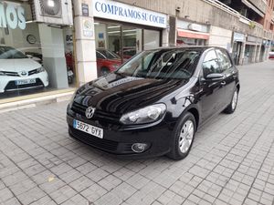 Volkswagen Golf 1.6 TDI 105cv BlueMotion  - Foto 2