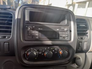 Renault Trafic Passenger Edition 9 Largo dCi 115   - Foto 14