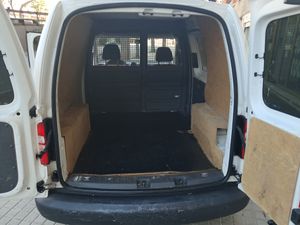 Volkswagen Caddy FURGON PRO 1.6 TDI 75CV BMT 4p   - Foto 7