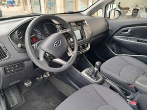 Kia Rio 1.2 CVVT 85cv Concept  - Foto 7