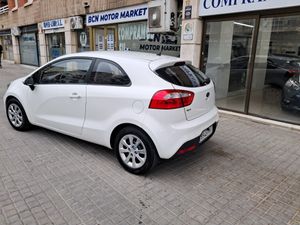 Kia Rio 1.2 CVVT 85cv Concept  - Foto 3