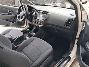 Kia Rio 1.2 CVVT 85cv Concept  - Foto 16