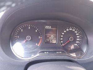 Volkswagen Polo 1.6 TDI 90cv DSG Advance  - Foto 14